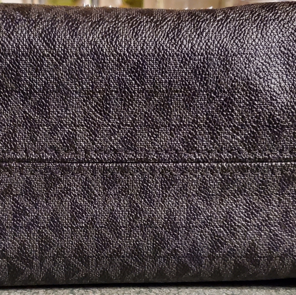 MK signature med convertible crossbody - Picture 2 of 6